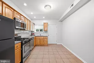 928 N Bambrey St, Philadelphia, PA 19130 - Photo 14