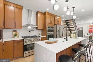 2308 Christian St, Philadelphia, PA 19146 - Photo 10