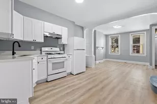 1638 W Juniata St, Philadelphia, PA 19140 - Photo 8