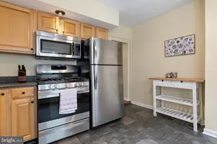 435 Shurs Ln, Philadelphia, PA 19128 - Photo 8