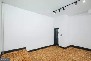 1024 Pine St, Philadelphia, PA 19107 - Photo 4