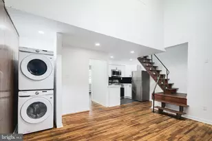 1024 Pine St, Philadelphia, PA 19107 - Photo 14