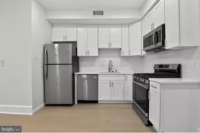 630 N 2nd Street #2, Philadelphia, PA 19123 - Photo 2