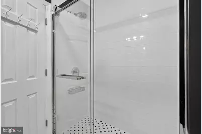 630 N 2nd Street #2, Philadelphia, PA 19123 - Photo 12