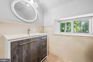 999 E Haines St, Philadelphia, PA 19138 - Photo 26