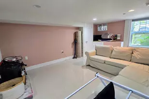 1605 Christian St, Philadelphia, PA 19146 - Photo 14