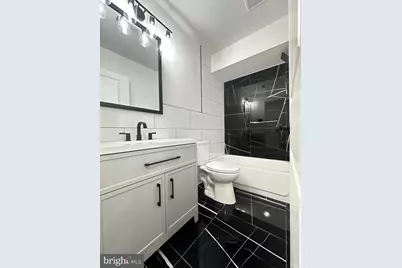 1015 S 6th Street #2, Philadelphia, PA 19147 - Photo 8