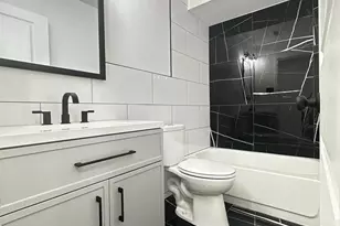 1015 S 6th St, Philadelphia, PA 19147 - Photo 8