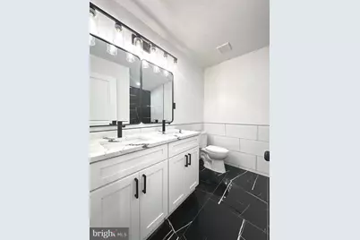 1015 S 6th Street #2, Philadelphia, PA 19147 - Photo 12