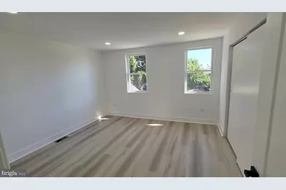 116 E Cheltenham Avenue, Philadelphia, PA 19120 - Photo 18