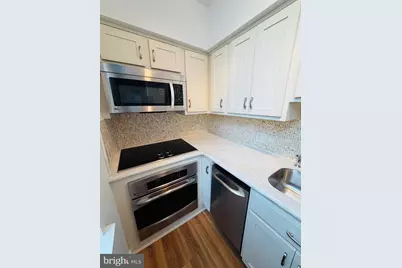 234 N 3rd Street #203, Philadelphia, PA 19106 - Photo 20