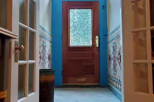 1033 Jackson St, Philadelphia, PA 19148 - Photo 2