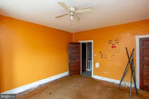 814 E Woodlawn St, Philadelphia, PA 19138 - Photo 38
