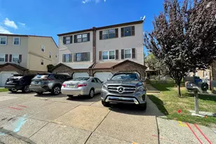 13014 Blakeslee Dr, Philadelphia, PA 19116 - Photo 1