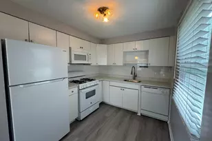 13014 Blakeslee Dr, Philadelphia, PA 19116 - Photo 2