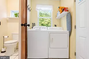 7735 Hasbrook Ave, Philadelphia, PA 19111 - Photo 12