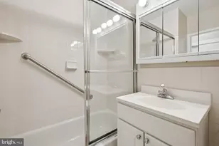 135 S 19th St, Philadelphia, PA 19103 - Photo 14