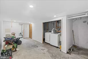 5628 N Marvine St, Philadelphia, PA 19141 - Photo 24