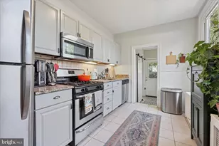 466 Conarroe St, Philadelphia, PA 19128 - Photo 4