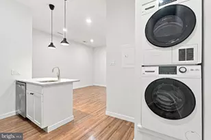1525 Green St, Philadelphia, PA 19130 - Photo 2