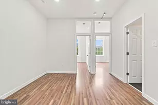1525 Green St, Philadelphia, PA 19130 - Photo 12