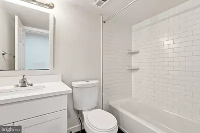 1525 Green Street #2F, Philadelphia, PA 19130 - Photo 6