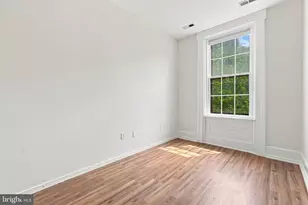 1525 Green St, Philadelphia, PA 19130 - Photo 10