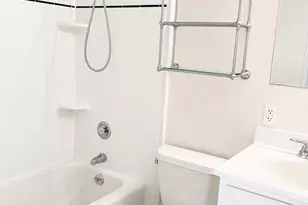 200 Locust St, Philadelphia, PA 19106 - Photo 6