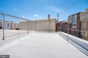 1727 S 2nd St, Philadelphia, PA 19148 - Photo 30