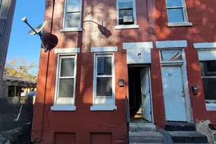 813 W Birch St, Philadelphia, PA 19133 - Photo 1