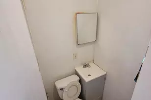 813 W Birch St, Philadelphia, PA 19133 - Photo 10