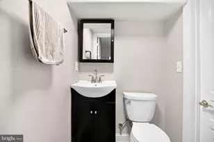 931 E Moyamensing Ave, Philadelphia, PA 19147 - Photo 22