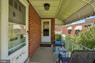 565 Domino Ln, Philadelphia, PA 19128 - Photo 2