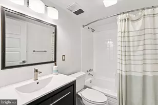 1121 Rodman St, Philadelphia, PA 19147 - Photo 16