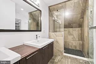 1121 Rodman St, Philadelphia, PA 19147 - Photo 24