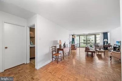 2401 Pennsylvania Avenue #4B23, Philadelphia, PA 19130 - Photo 2