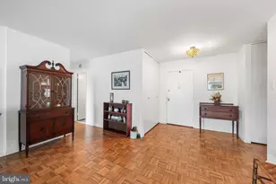 2401 Pennsylvania Ave, Philadelphia, PA 19130 - Photo 14