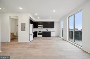 225 N 12th St, Philadelphia, PA 19107 - Photo 16