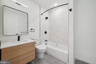 225 N 12th St, Philadelphia, PA 19107 - Photo 14
