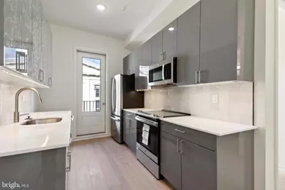 225 N 12th Street #303, Philadelphia, PA 19107 - Photo 14