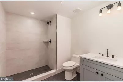629 W Girard Avenue #507, Philadelphia, PA 19123 - Photo 14