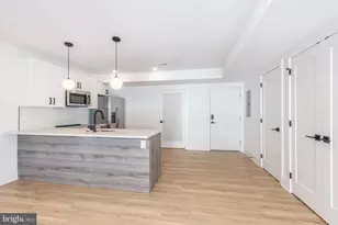629 W Girard Ave, Philadelphia, PA 19123 - Photo 10