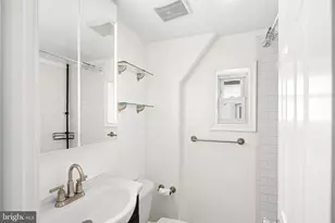 439 W George St, Philadelphia, PA 19123 - Photo 12