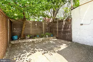 439 W George St, Philadelphia, PA 19123 - Photo 18
