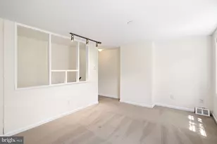 439 W George St, Philadelphia, PA 19123 - Photo 10