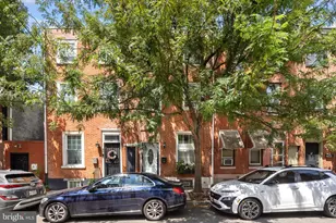 439 W George St, Philadelphia, PA 19123 - Photo 1