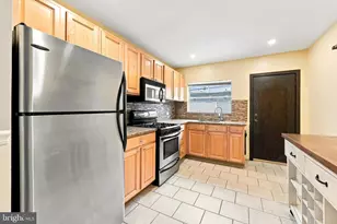 2432 S Bancroft St, Philadelphia, PA 19145 - Photo 6