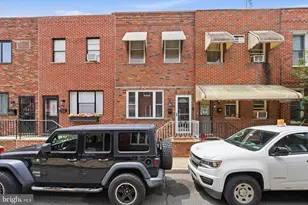 2432 S Bancroft St, Philadelphia, PA 19145 - Photo 2