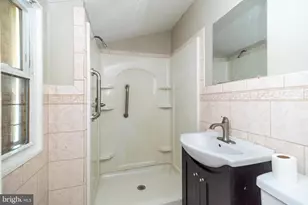 1615 Dyre St, Philadelphia, PA 19124 - Photo 16