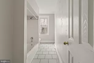 7016 Woodland Ave, Philadelphia, PA 19142 - Photo 6